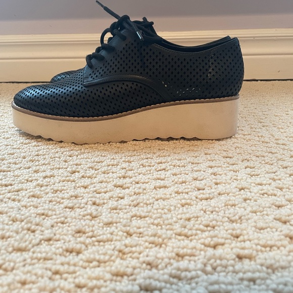 NW Vince Camuto Oxford Loafers - Picture 8 of 8